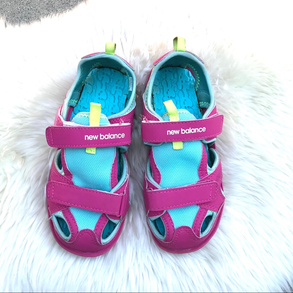 New Balance Expedition Girls Sandals Size 3